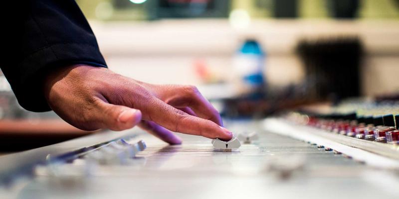 山西中环快速路建设中的海绵城市技术应用：雨水收集与生态利用的环境评估与监测